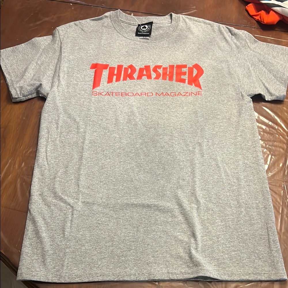 Thrasher skateboard magazine Gray T-Shirt unisex NWOT size medium - Picture 1 of 5